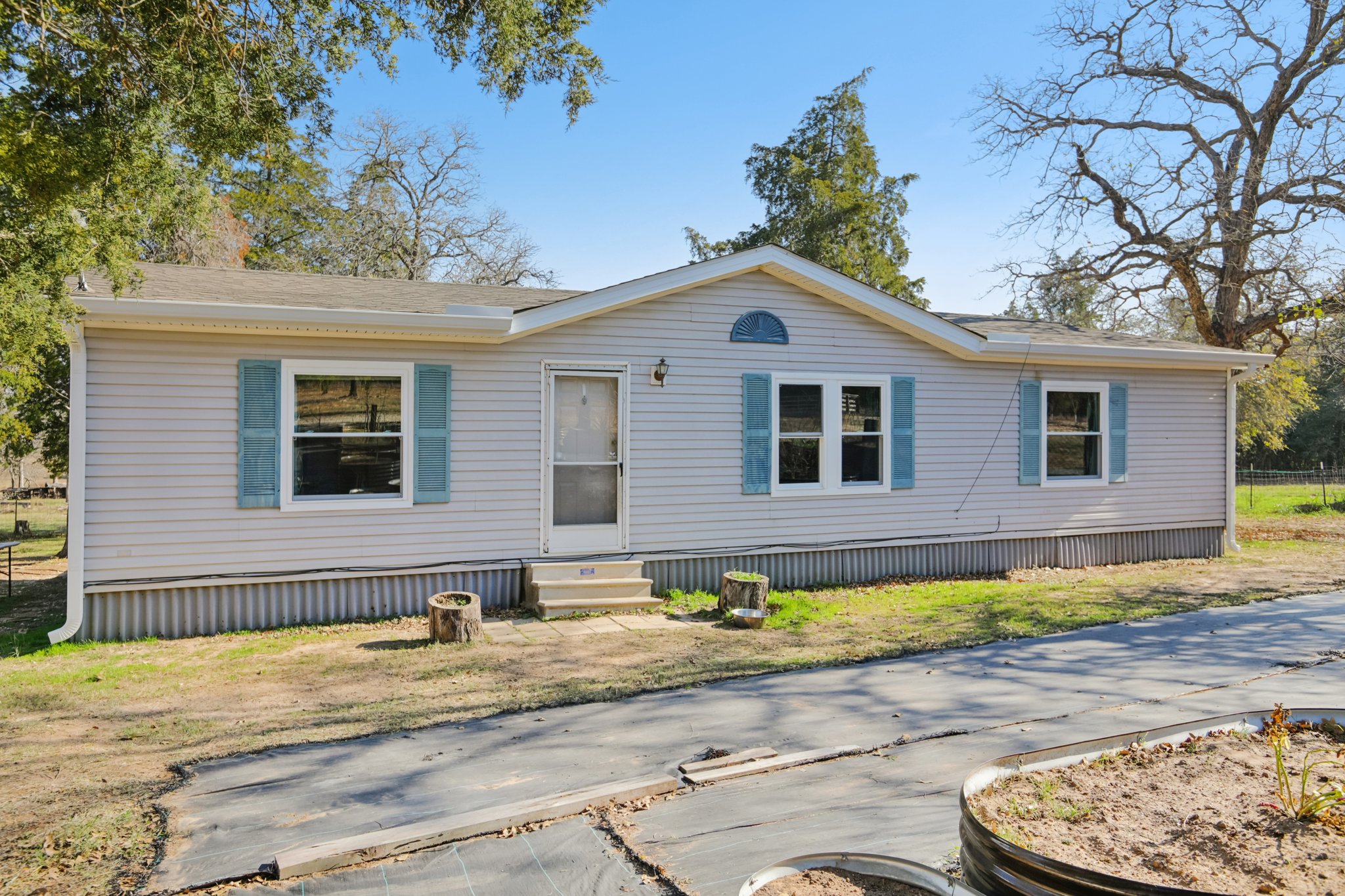 Silver Mine Rd-S0701-002.jpg