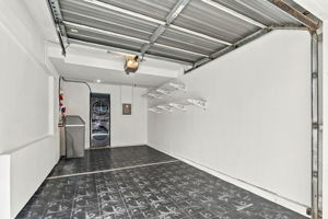 033_F8_6985 Rodling Dr A