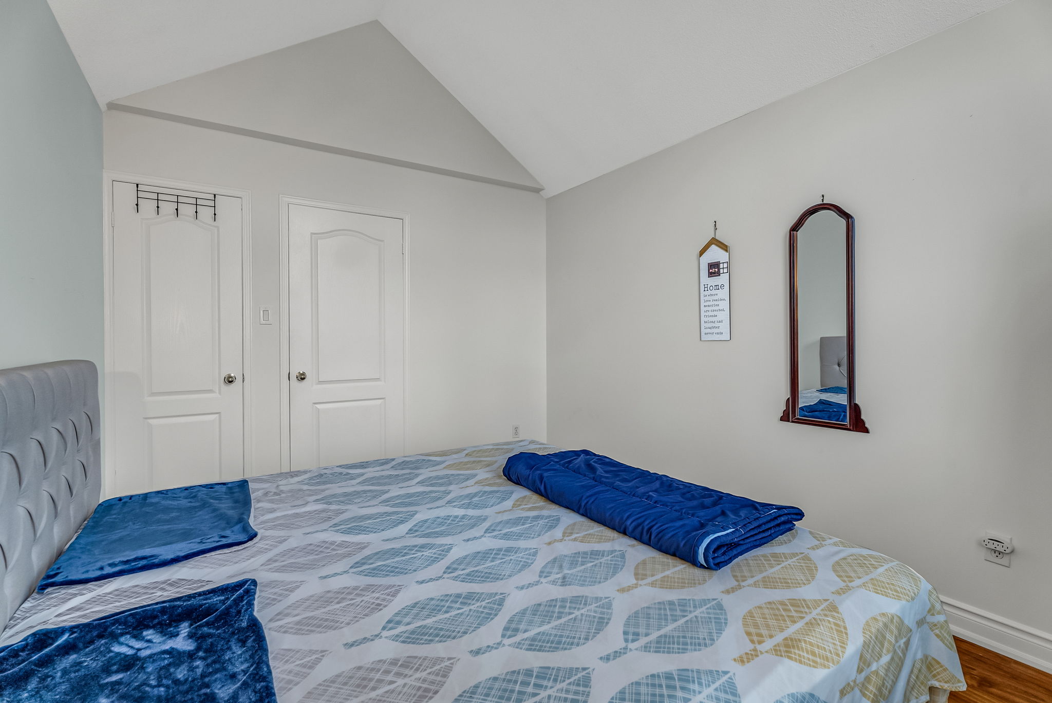 33-second bedroom4