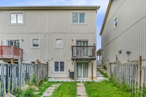 40-backyard3