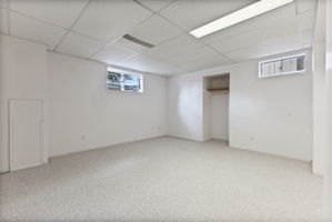  Photo 34