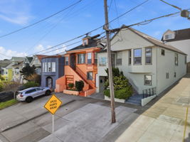 003_F8_AERIAL_699 London St