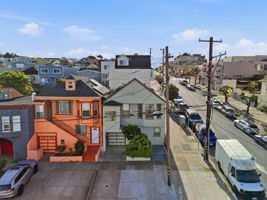 004_F8_AERIAL_699 London St