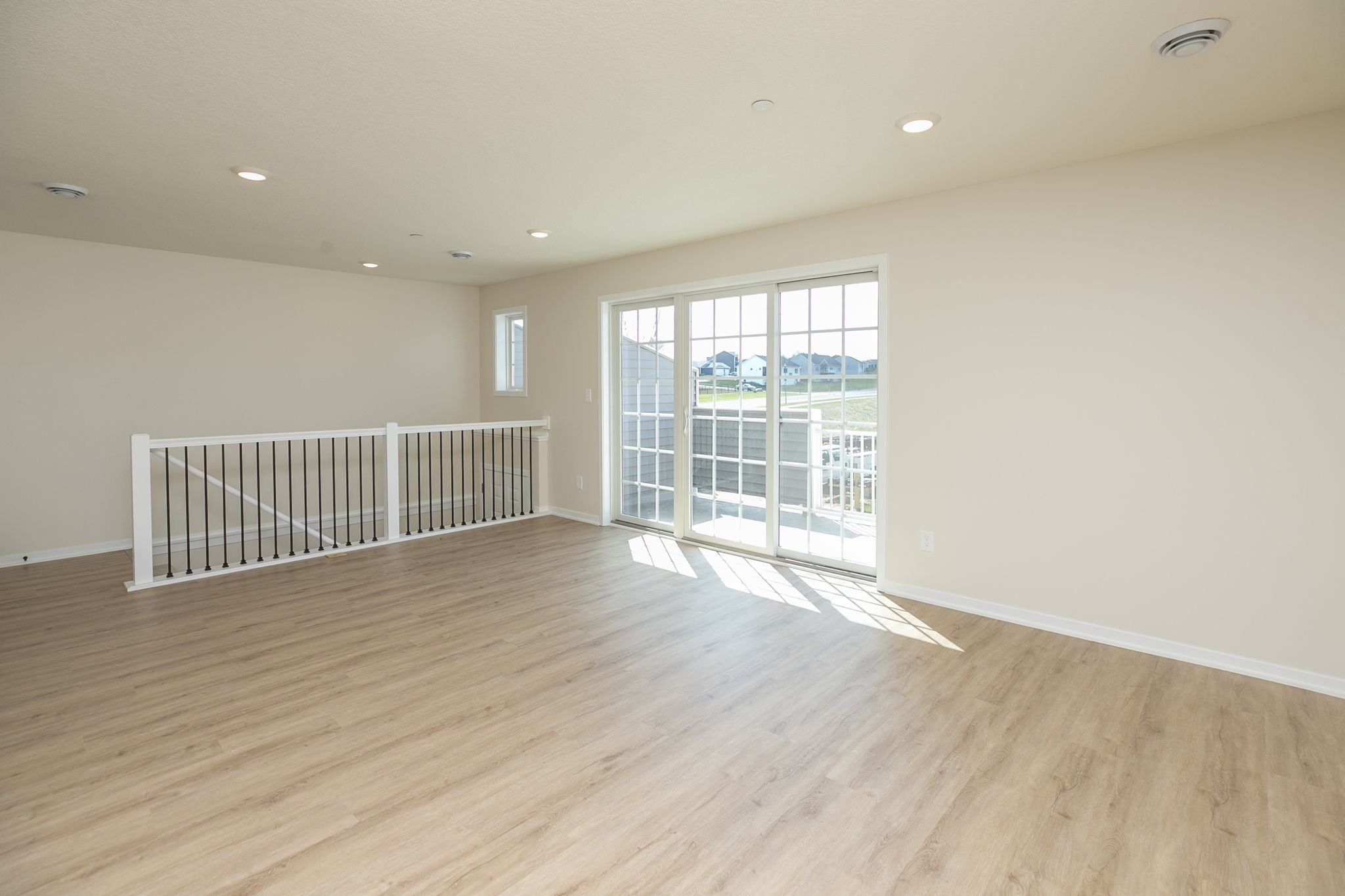 04-Living Room