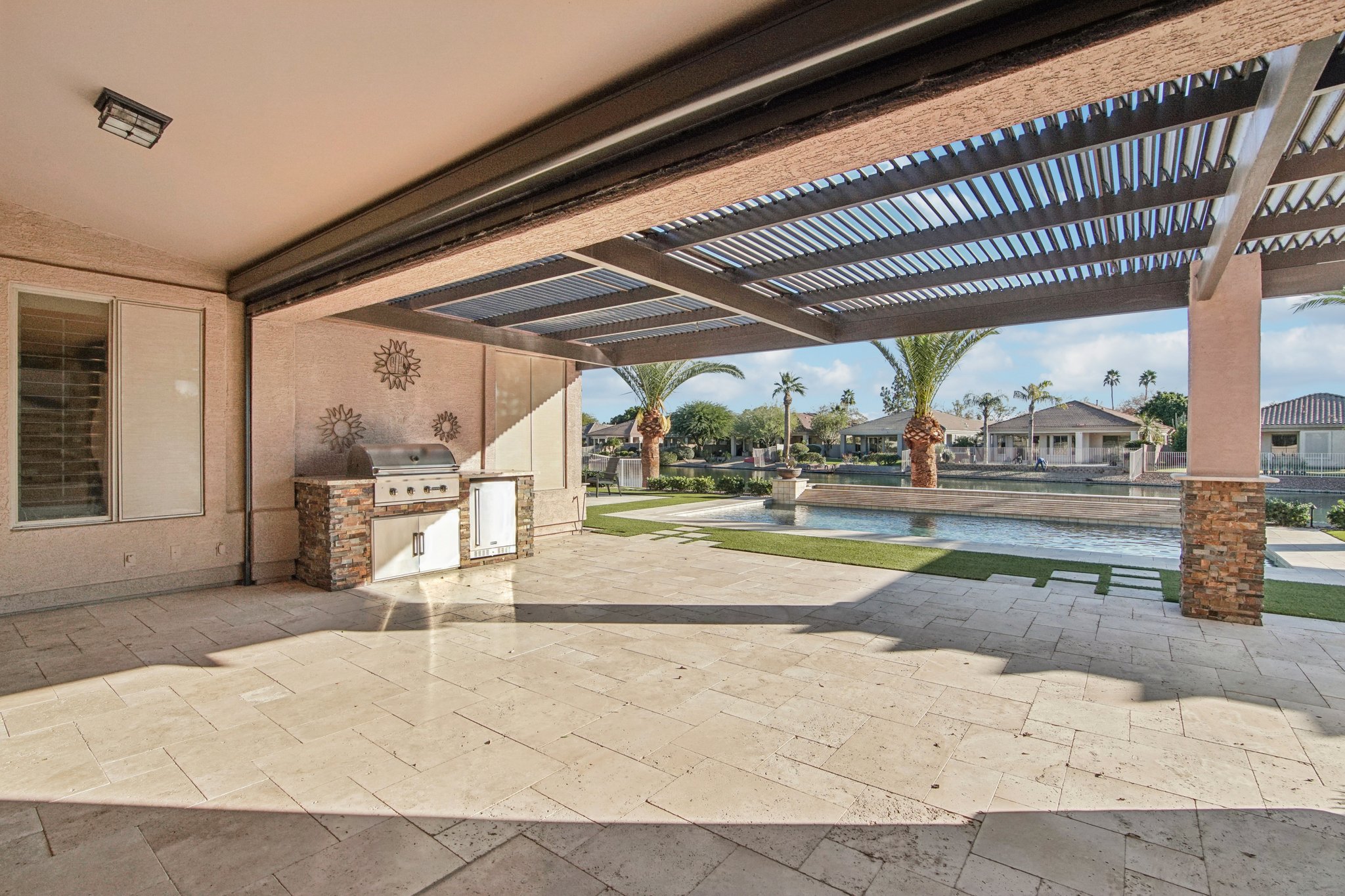 W Firebird Dr-S1001-031.jpg