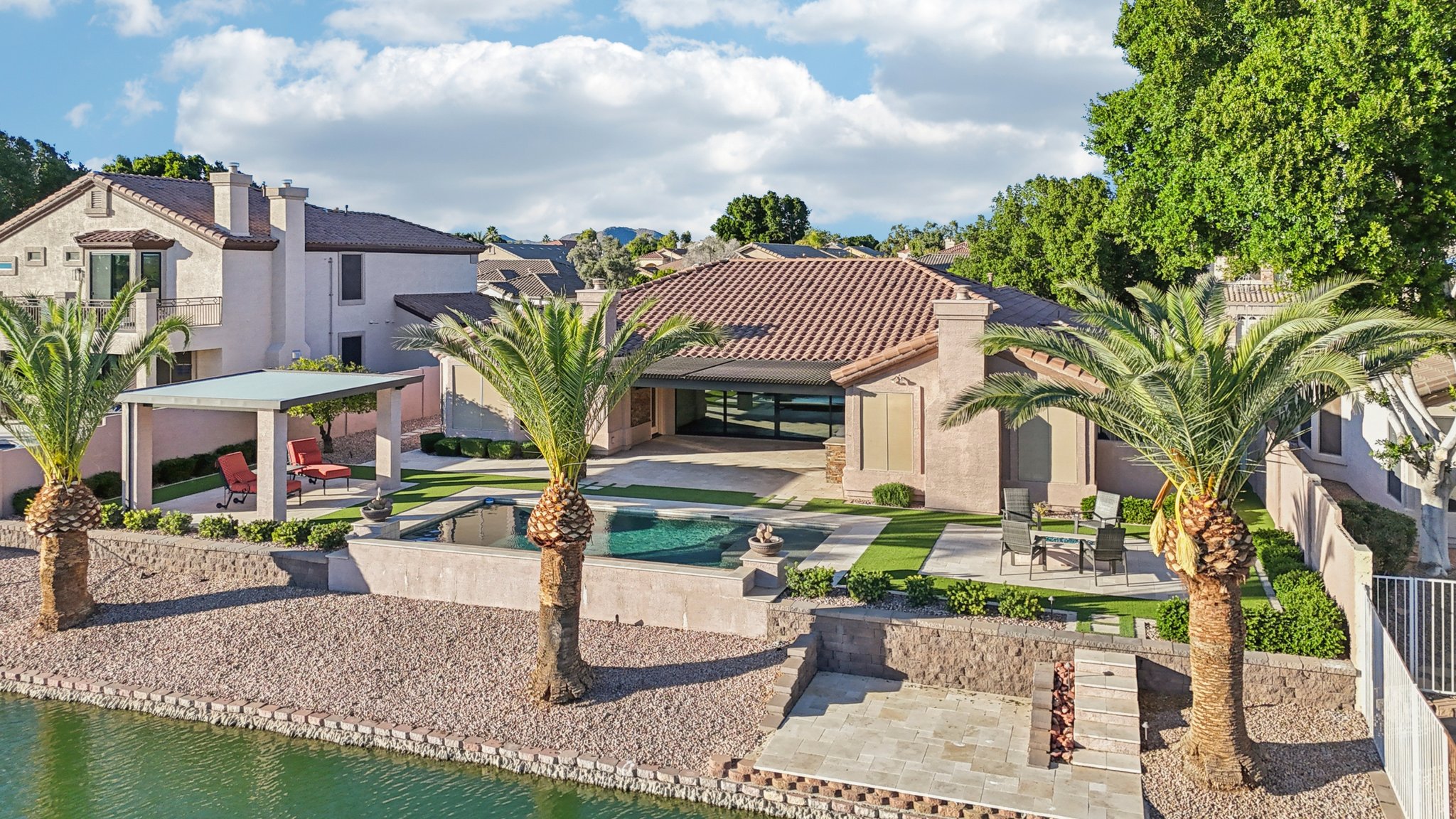 W Firebird Dr-S1001-051.jpg