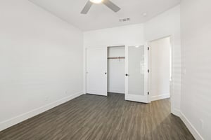 W Firebird Dr-S1001-020.jpg