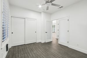 W Firebird Dr-S1001-023.jpg