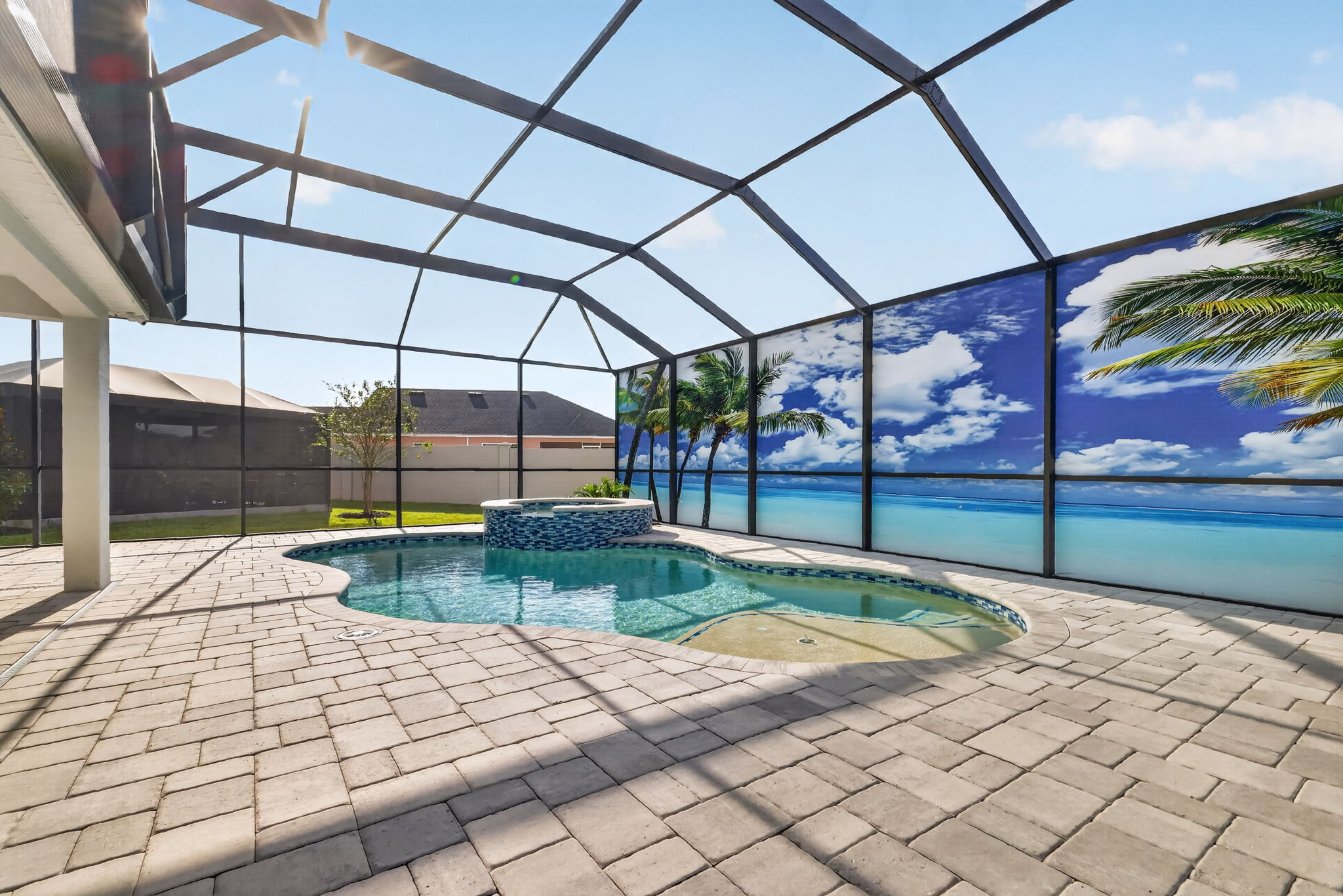 Private Paver Swimming Pool and Spa!