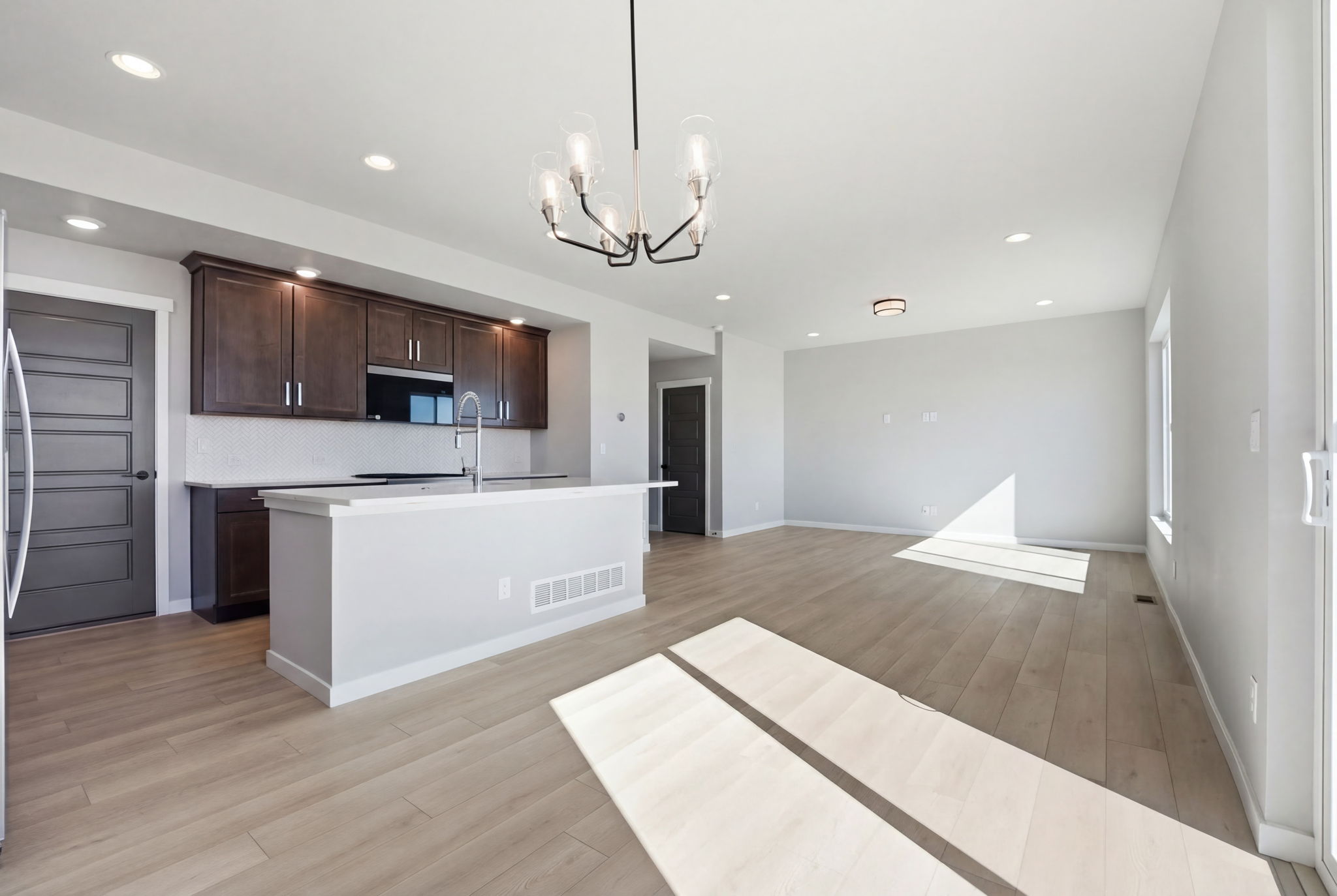 011_DSC02418_re_edit_efbdd798-65d6-42f2-a9f9-fd4e71780a99