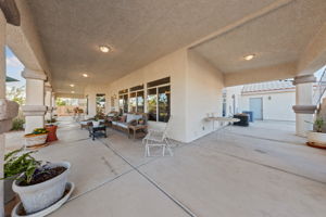  Photo 48