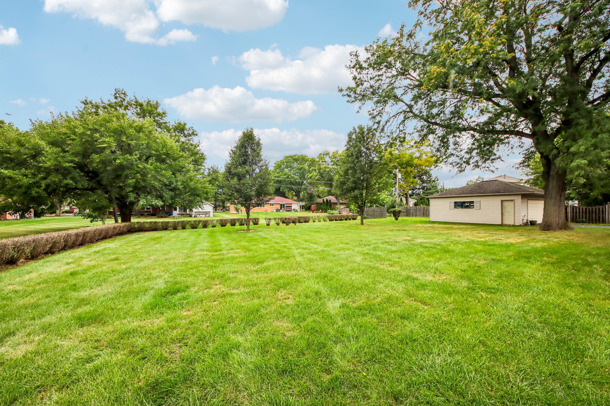 6N520 Andrene Ln-S1909-046.jpg