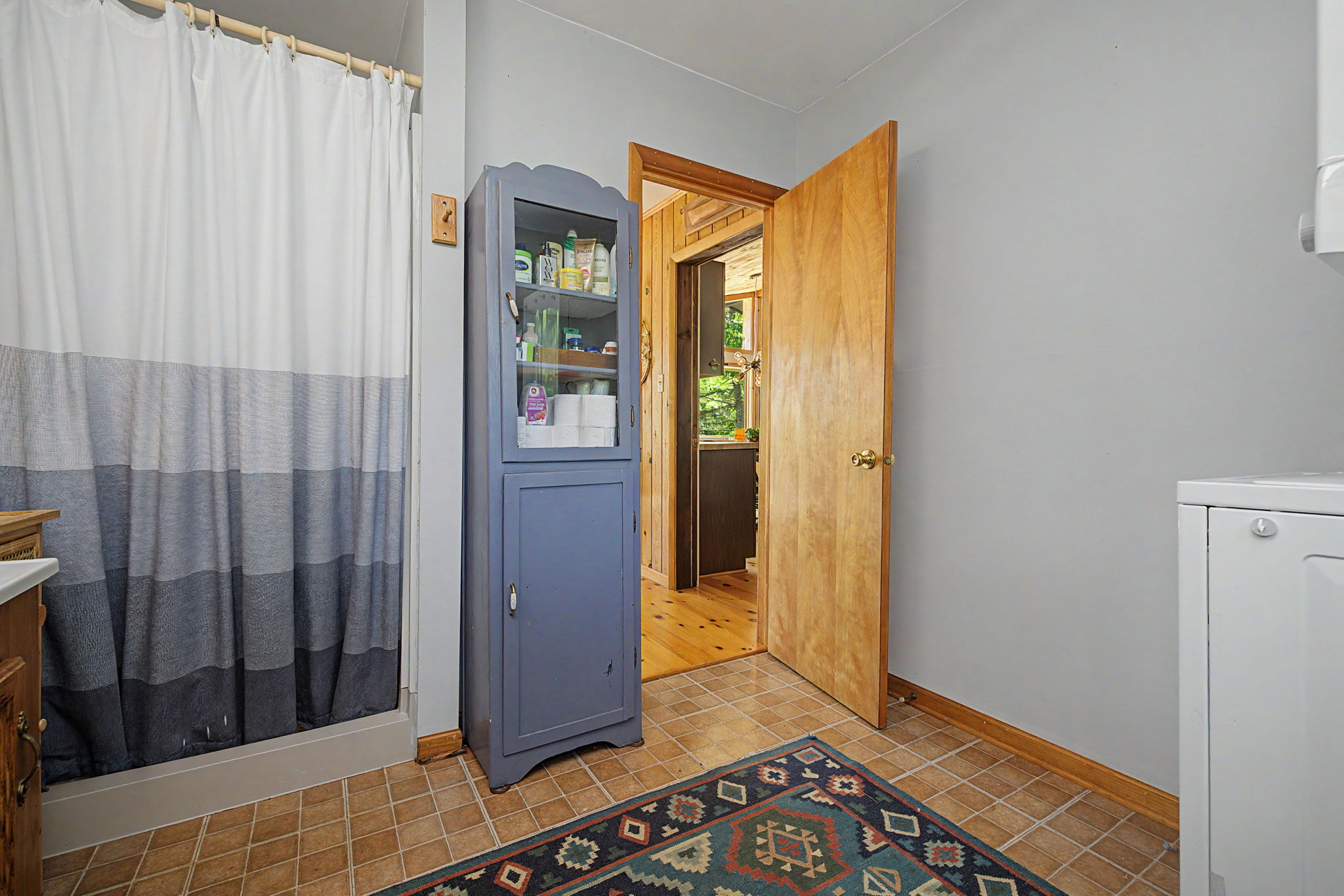  Photo 42