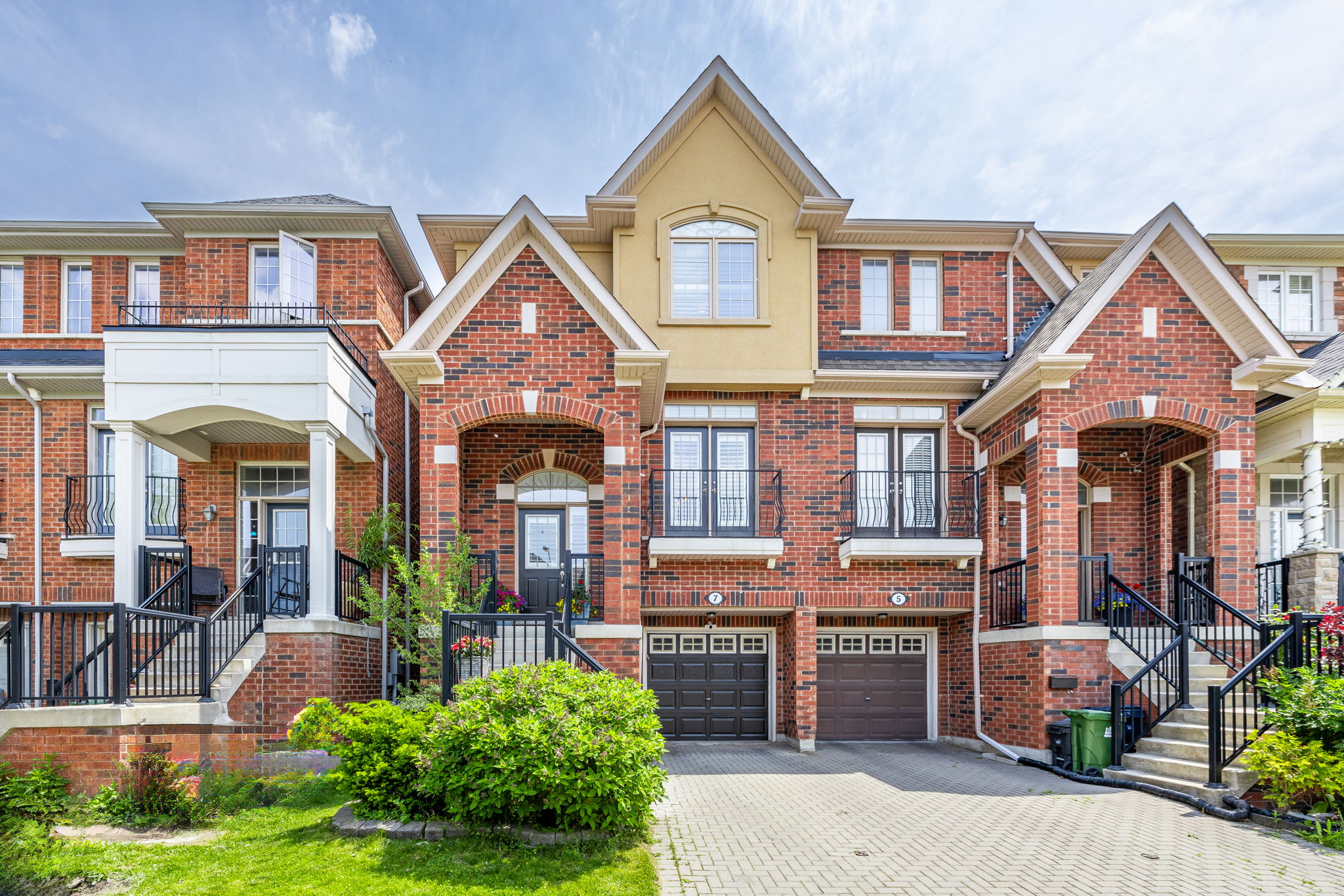 Toronto property showcase — delivered property photograph 3