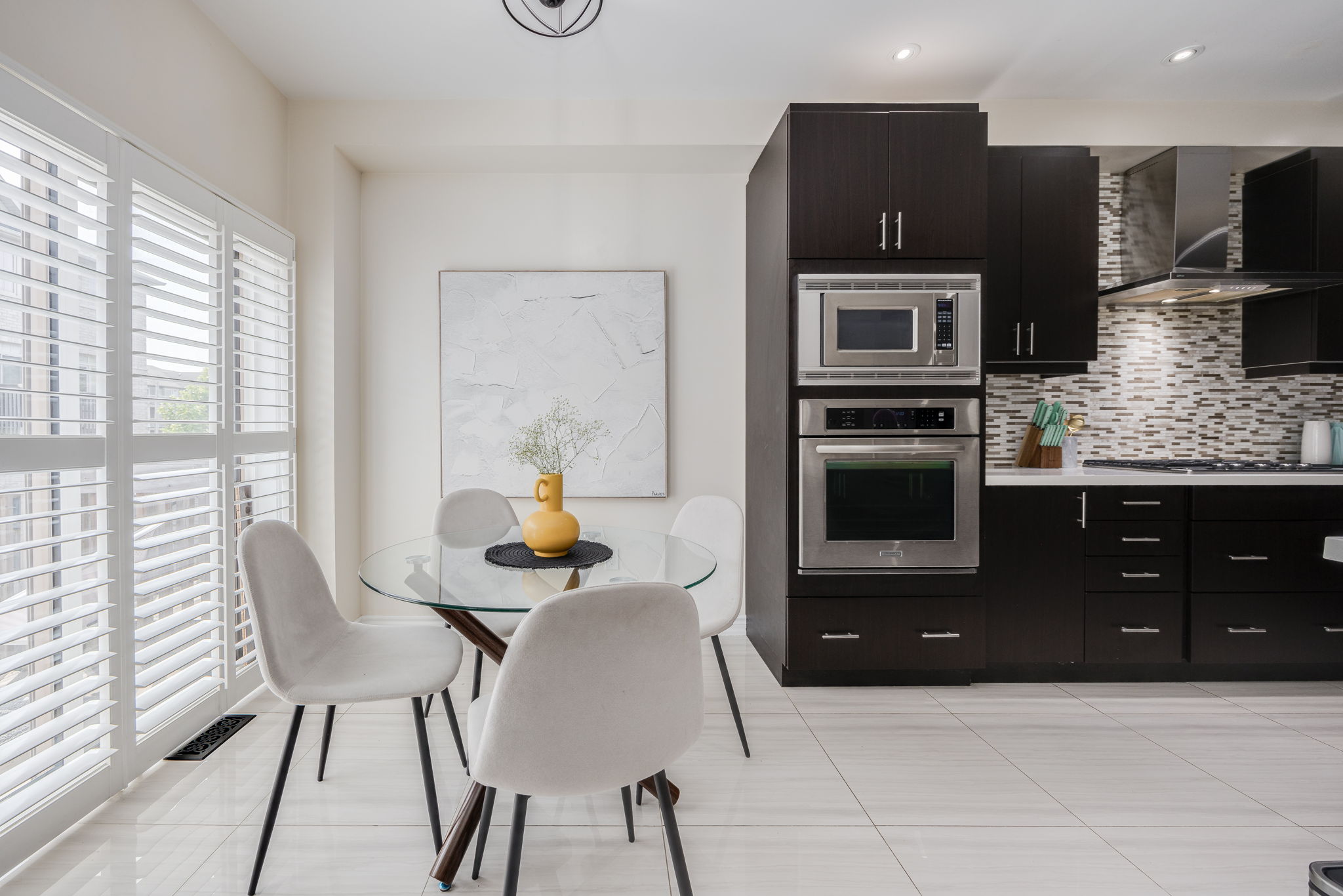Toronto property showcase — delivered property photograph 16