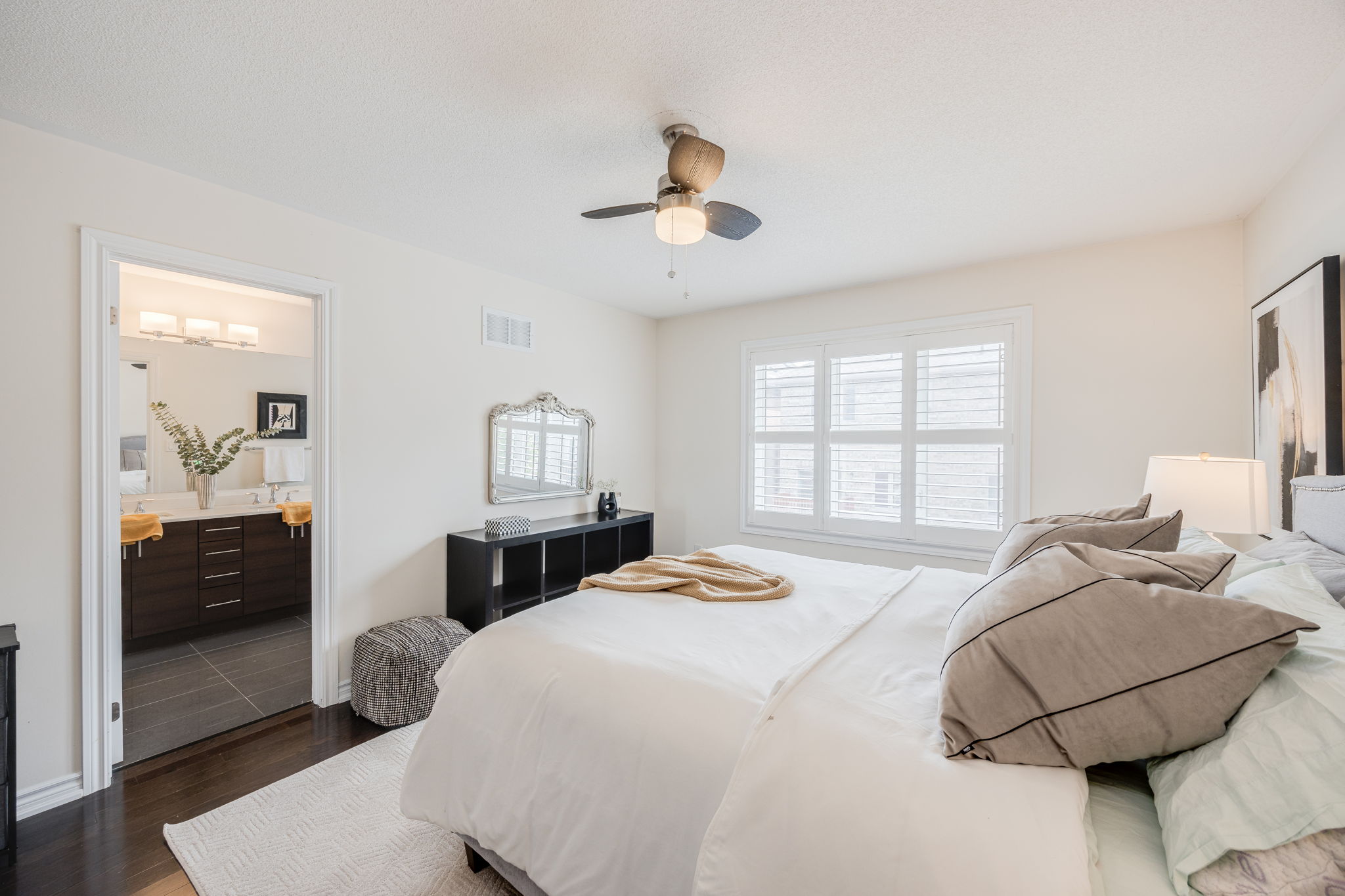 Toronto property showcase — delivered property photograph 31