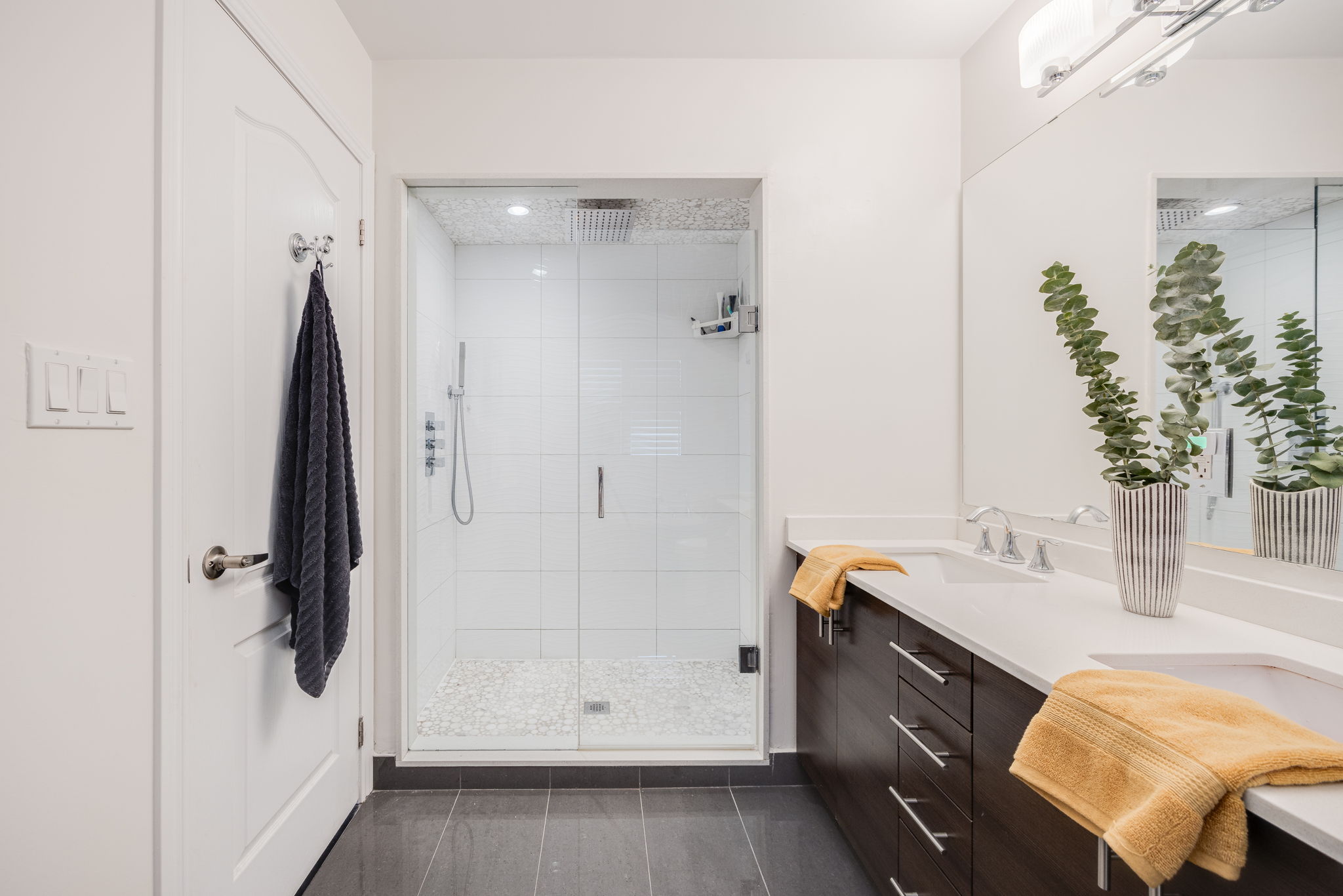 Toronto property showcase — delivered property photograph 35