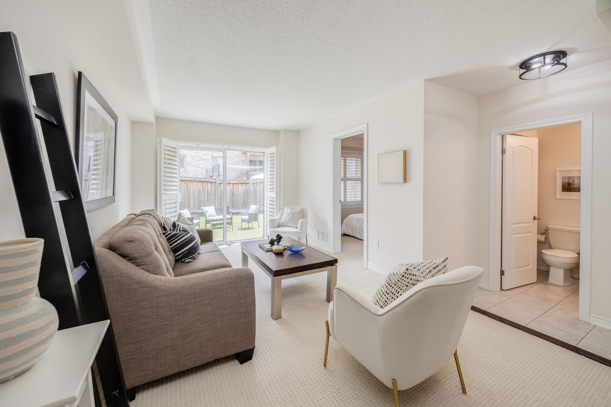 Toronto property showcase — delivered property photograph 37