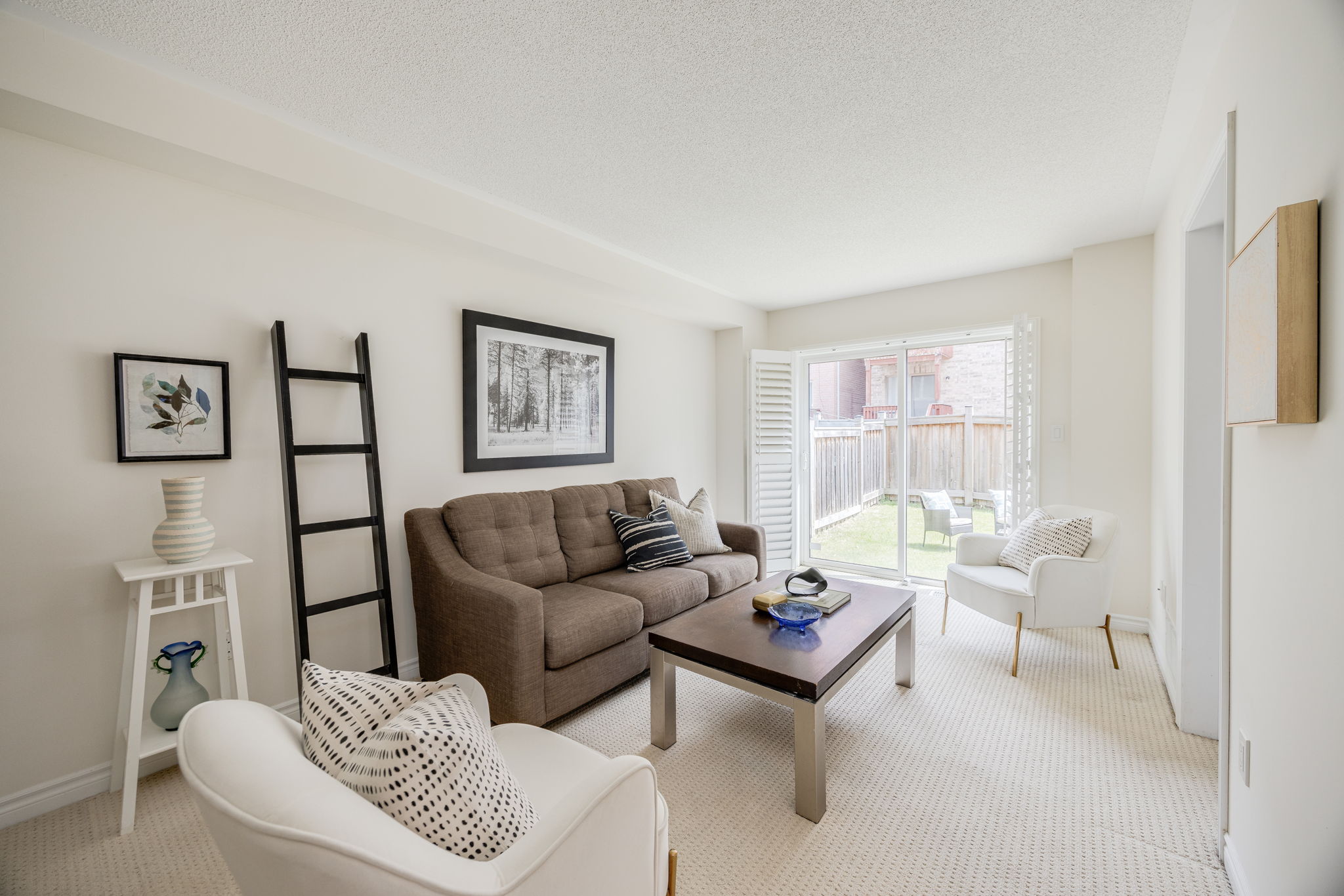 Toronto property showcase — delivered property photograph 38