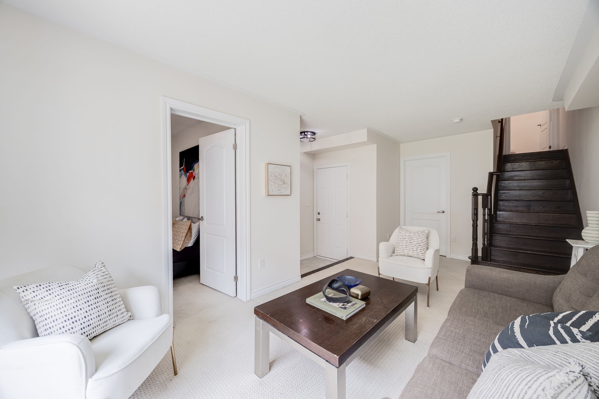 Toronto property showcase — delivered property photograph 39