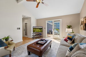 Energy efficient bragging rights: The homeowner is on the budget plan.  Seller billed at $166 a month this year; end of the billing year is September; September and part of October are usually free!