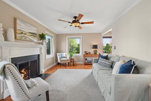 Clean, modern clear-pane designer windows throughout.