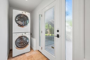 Ann Pl-S2708-027.jpg