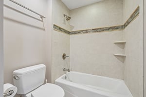 Ann Pl-S2708-032.jpg