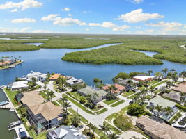 Photo 48