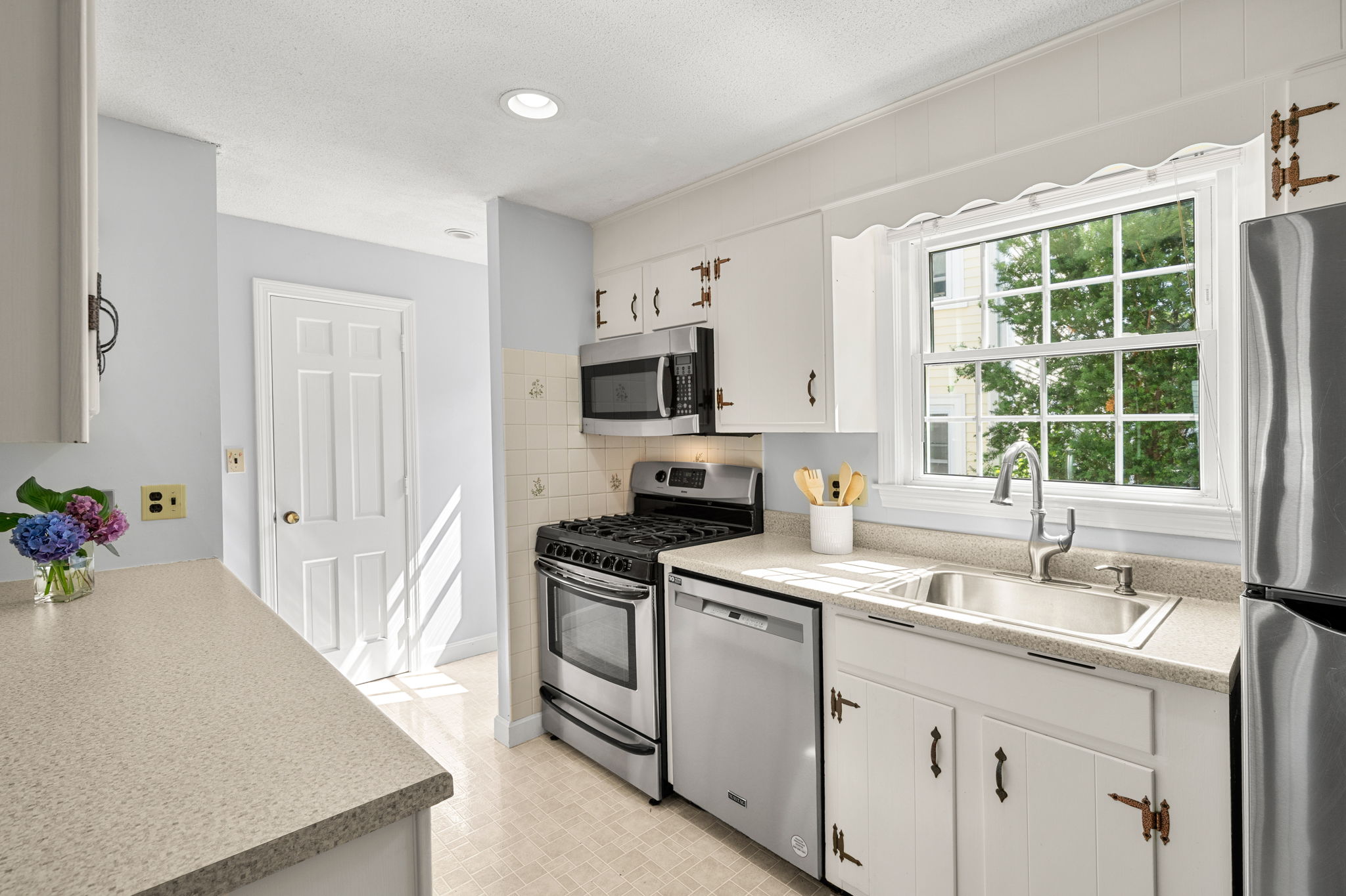 7 Bradford Ct, Marblehead, MA 01945, USA Photo 13