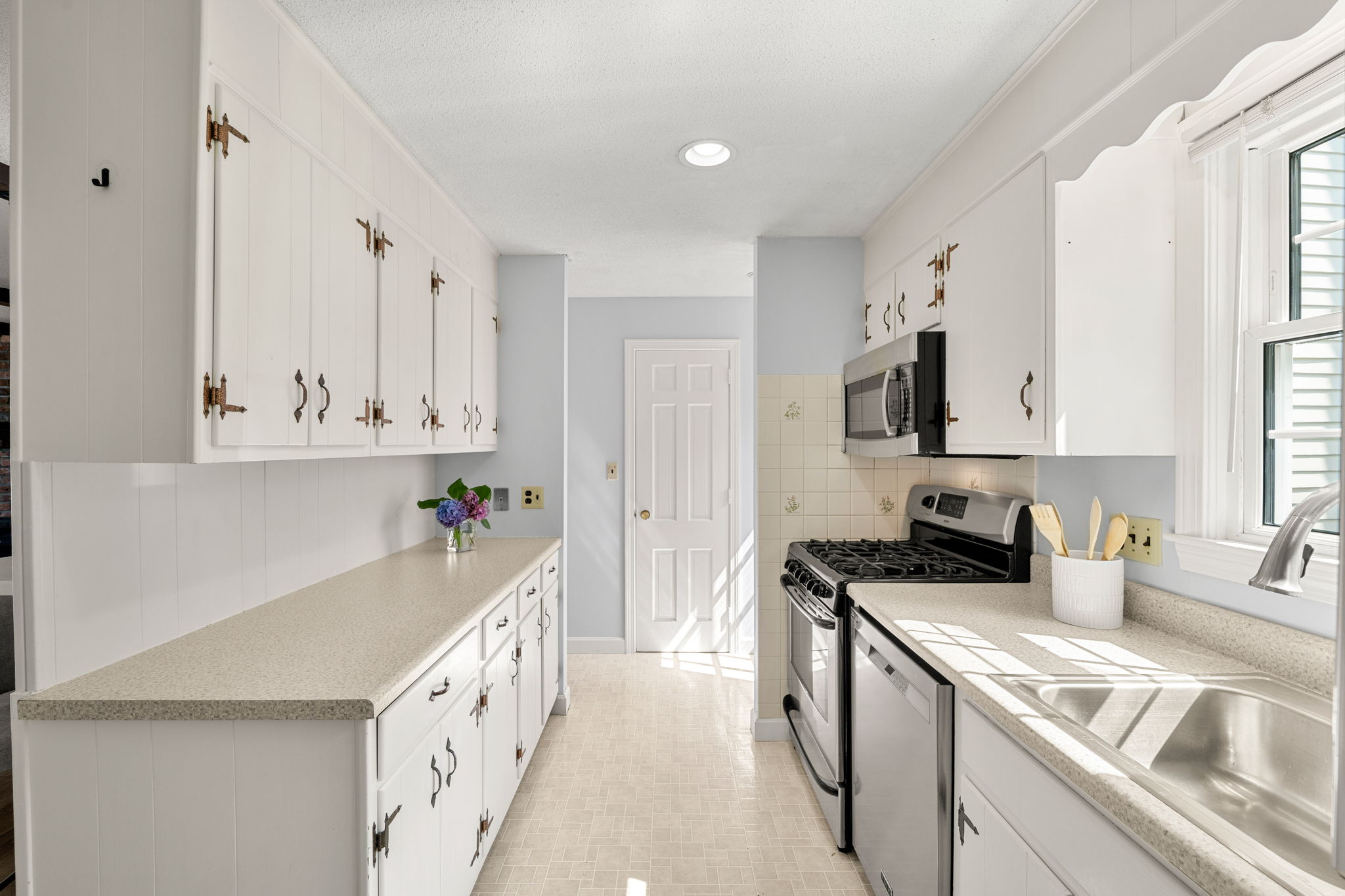 7 Bradford Ct, Marblehead, MA 01945, USA Photo 14