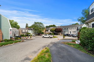 7 Bradford Ct, Marblehead, MA 01945, USA Photo 2