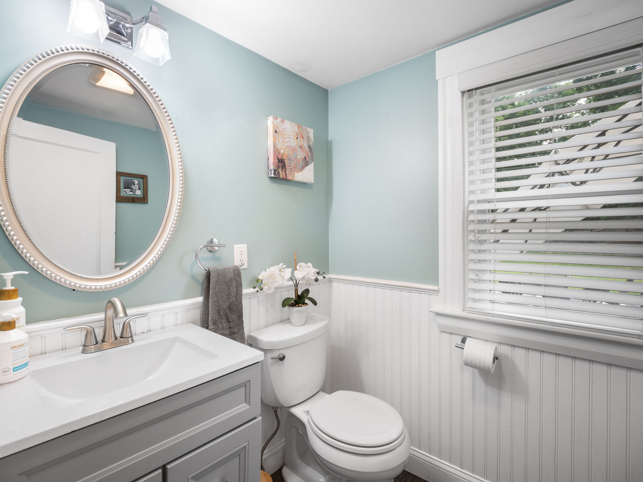 7 Canterbury St Andover MA-46