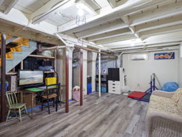 7 Canterbury St Andover MA-65