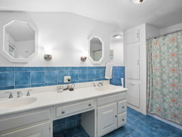 7 Canterbury St Andover MA-55