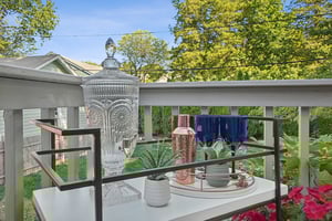 ... Where coffee turns into cocktails and the day melts into evening.