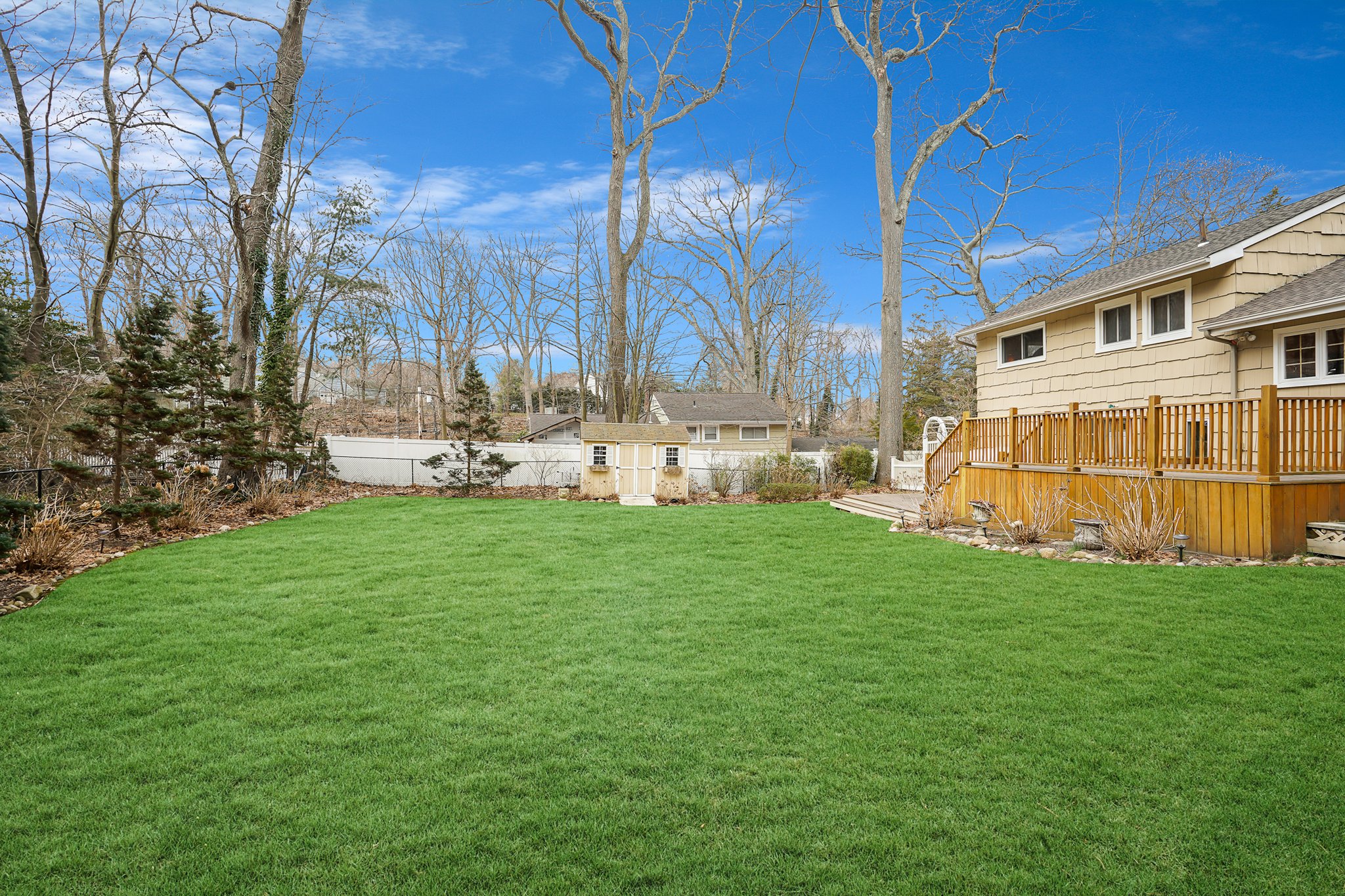 7 Falcon Pl, Huntington, NY 11743, US Photo 14