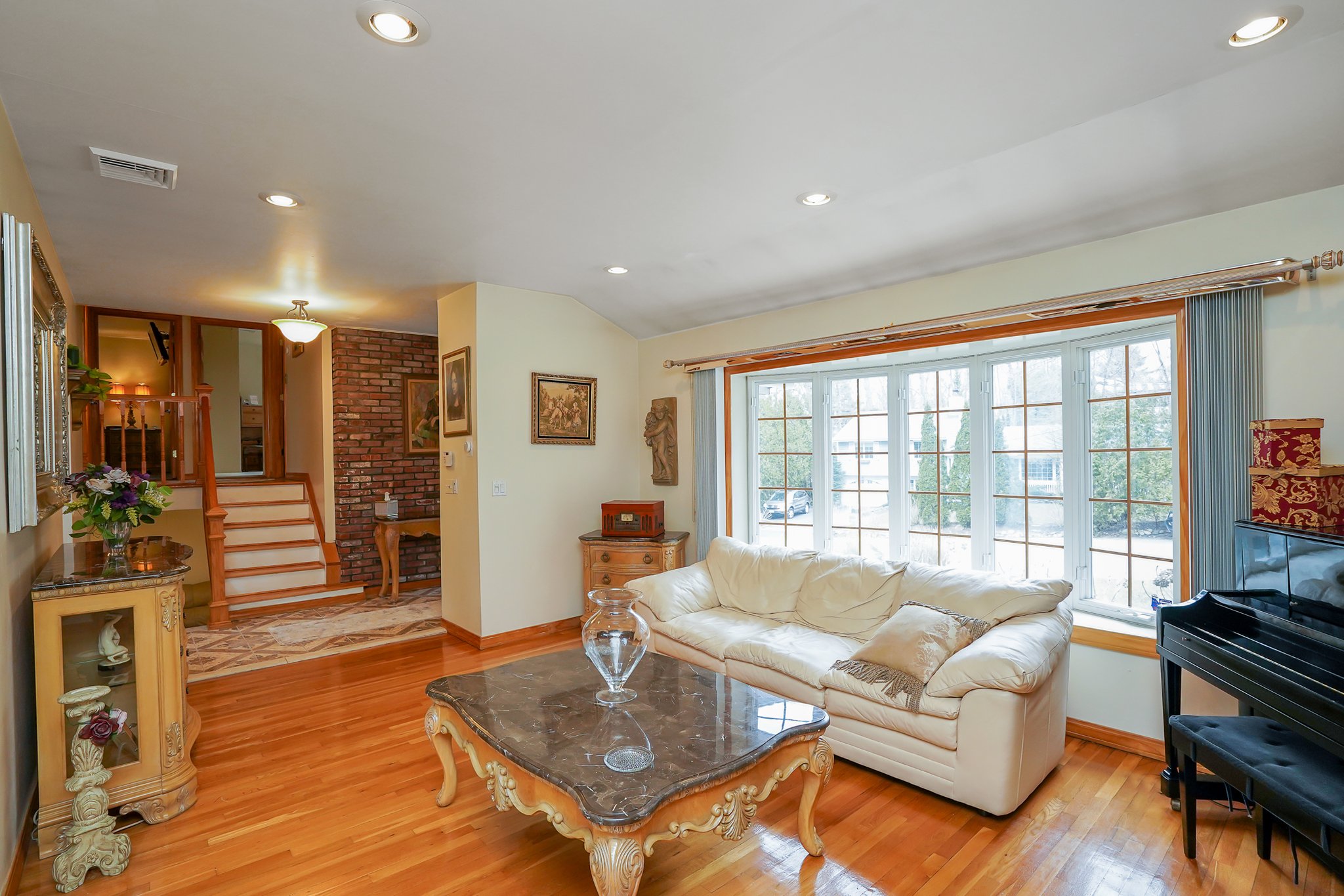 7 Falcon Pl, Huntington, NY 11743, US Photo 19