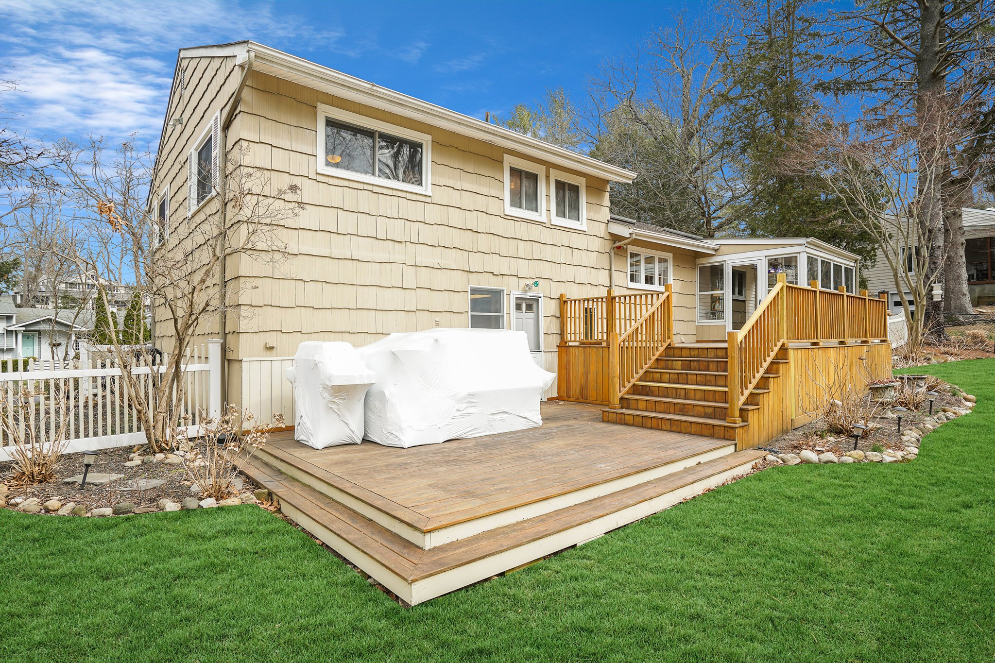 7 Falcon Pl, Huntington, NY 11743, US Photo 15