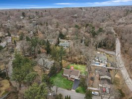 7 Falcon Pl, Huntington, NY 11743, US Photo 4