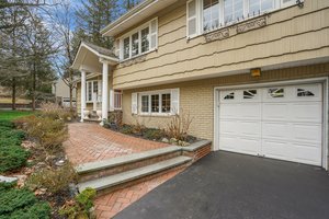 7 Falcon Pl, Huntington, NY 11743, US Photo 10