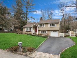 7 Falcon Pl, Huntington, NY 11743, US Photo 1