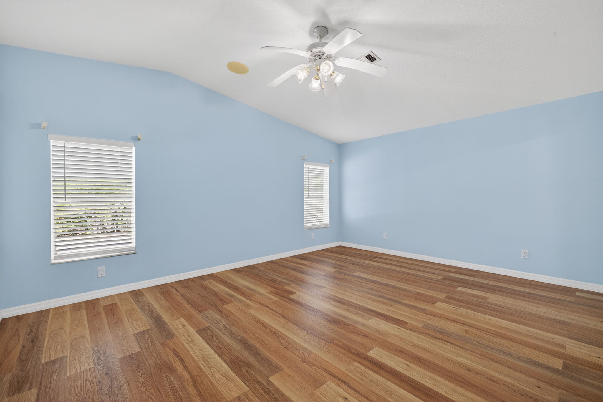 Primary Bedroom 2 of 4