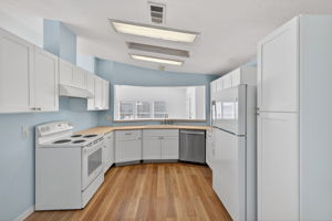 Kitchen 1 of 4