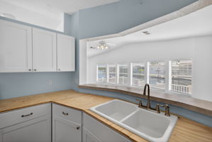 Kitchen 4 of 4