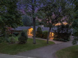  Photo 0