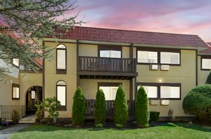 7 Granada Crescent, White Plains, NY 10603 (1 of 26) day to dusk.jpg