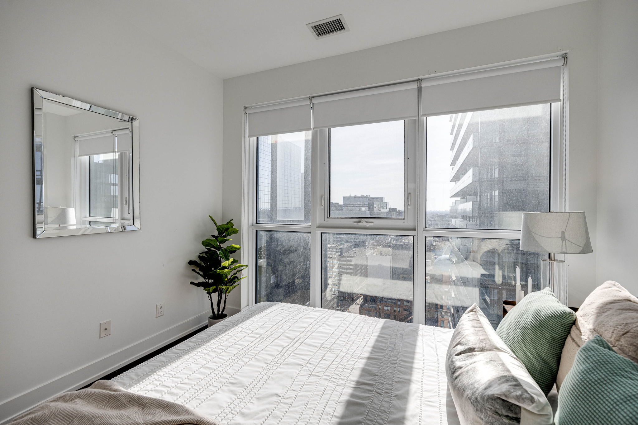 Toronto property showcase — delivered property photograph 19