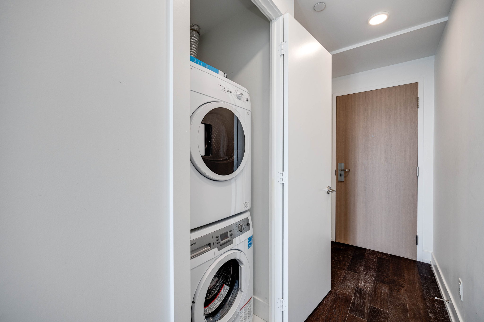 Toronto property showcase — delivered property photograph 21