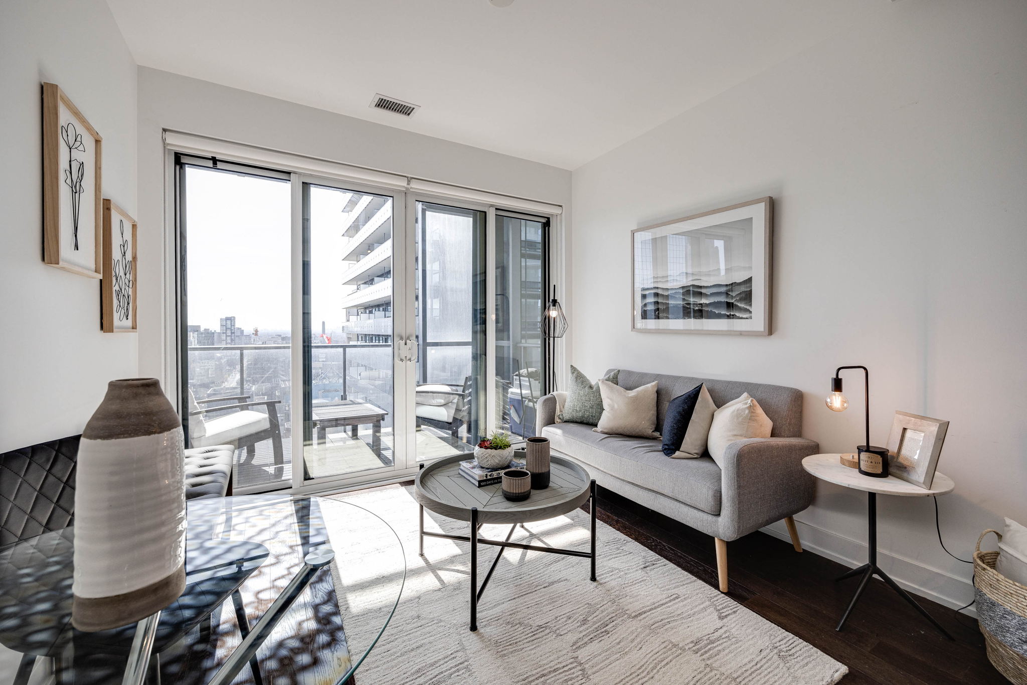 Toronto property showcase — delivered property photograph 4